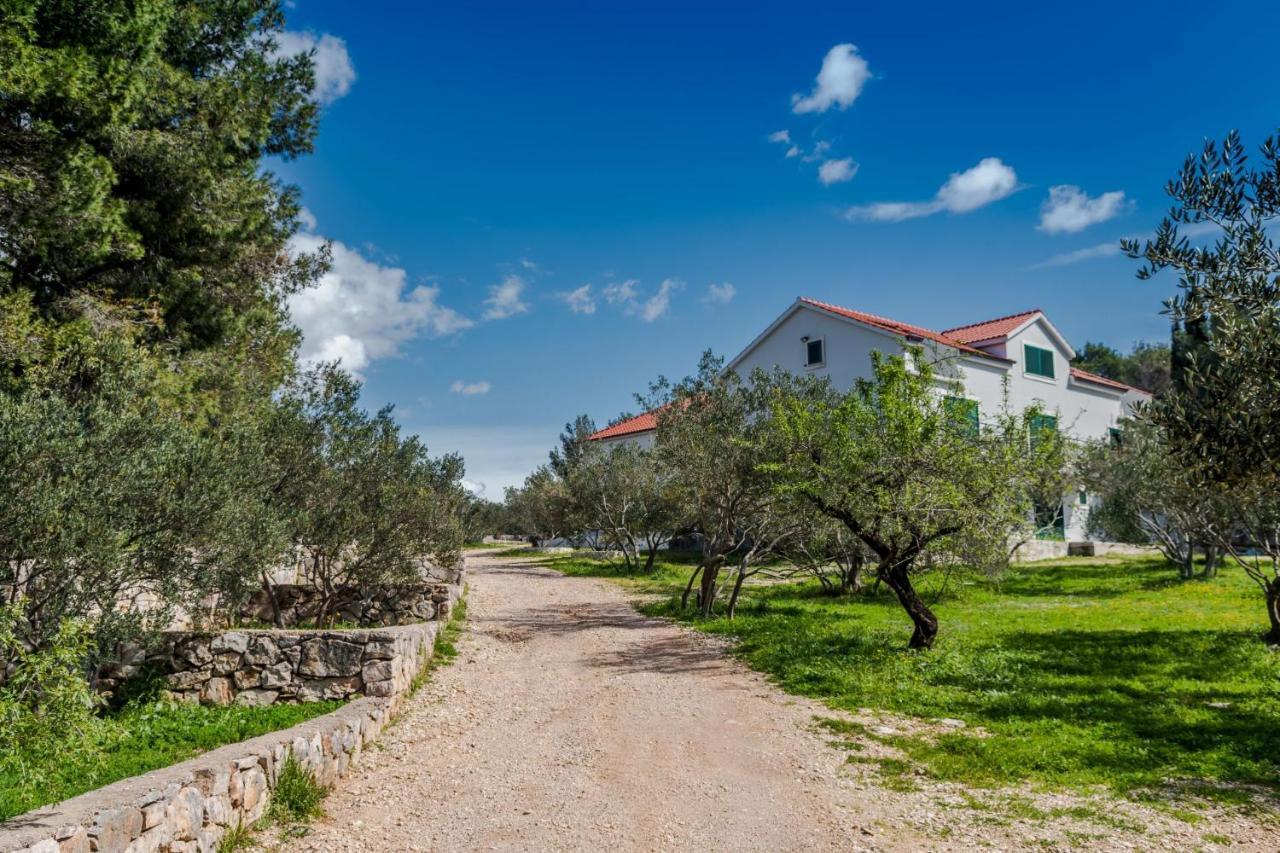Bijaka Villas&Apartments Milna  Exterior photo